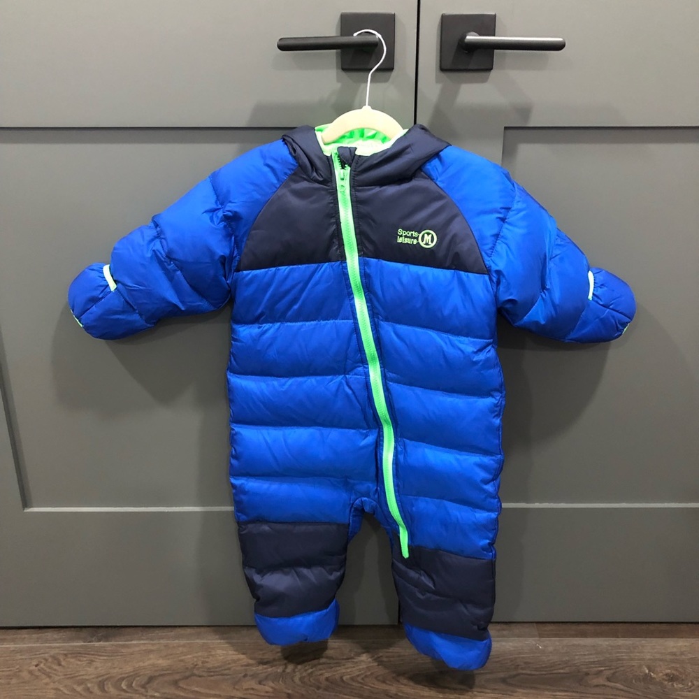 NWOT Kids Snowsuit
